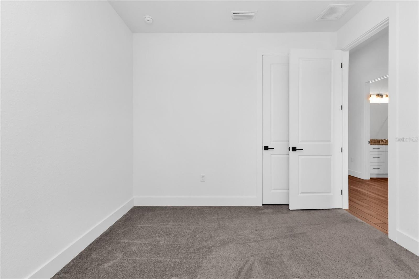 25272 DOREDO Dr PUNTA GORDA, FL 33955