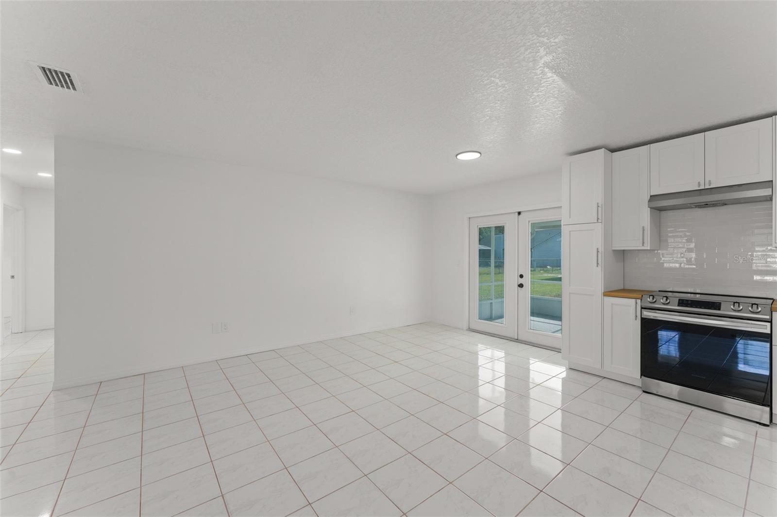 4140 BERGAMONT Ct KISSIMMEE, FL 34746