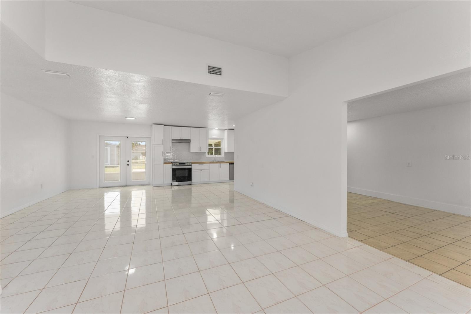 4140 BERGAMONT Ct KISSIMMEE, FL 34746