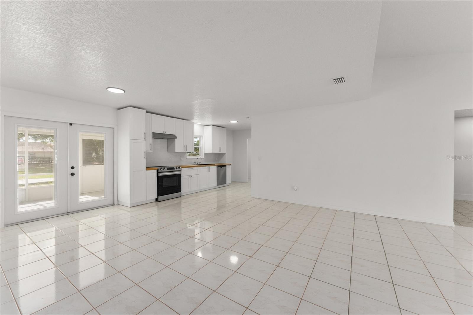 4140 BERGAMONT Ct KISSIMMEE, FL 34746