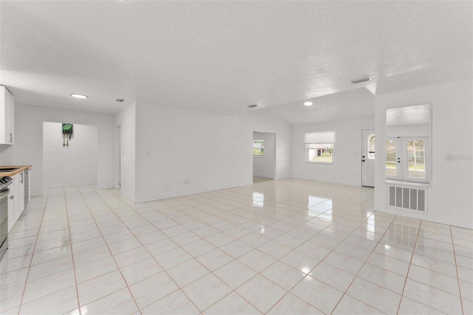 4140 BERGAMONT Ct KISSIMMEE, FL 34746