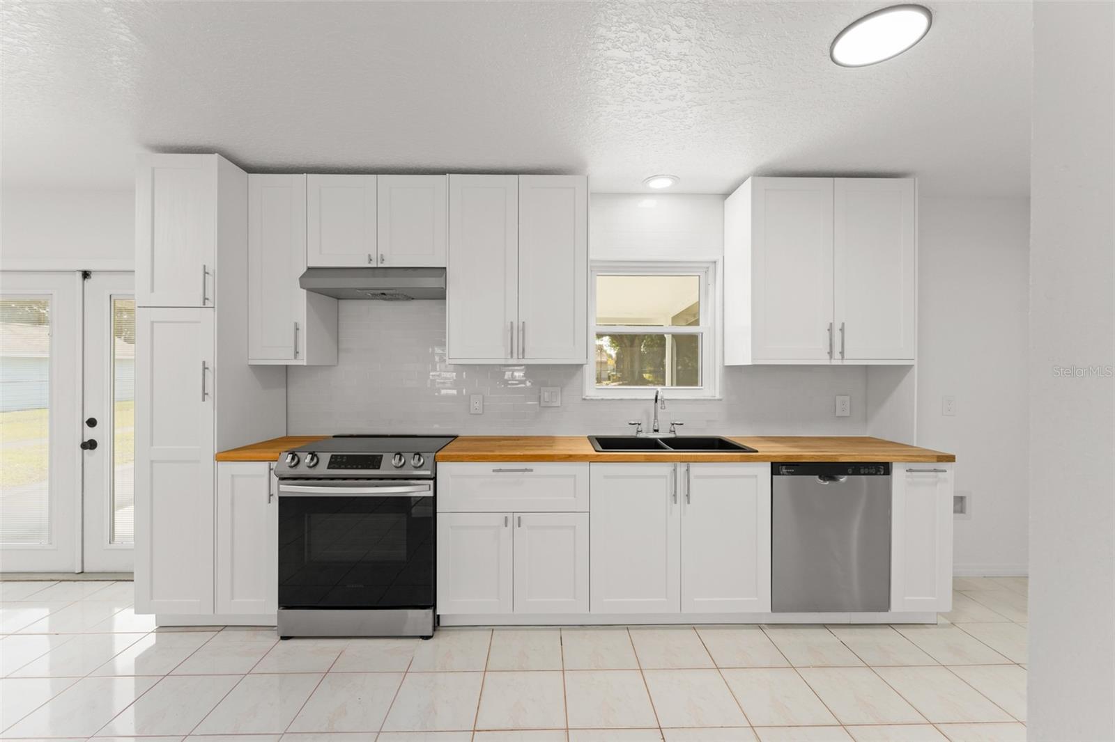 4140 BERGAMONT Ct KISSIMMEE, FL 34746