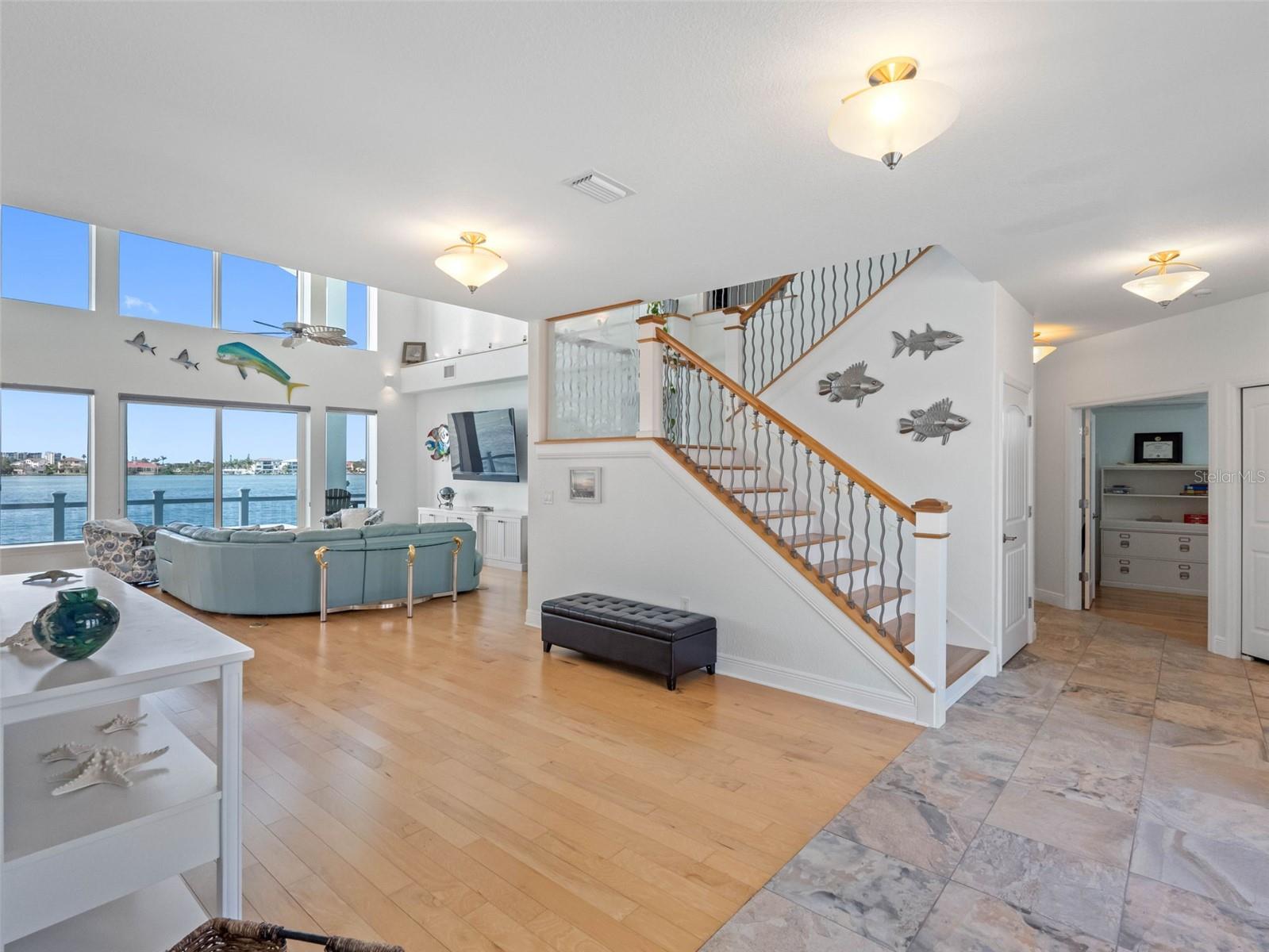 11000 8TH St TREASURE ISLAND, FL 33706