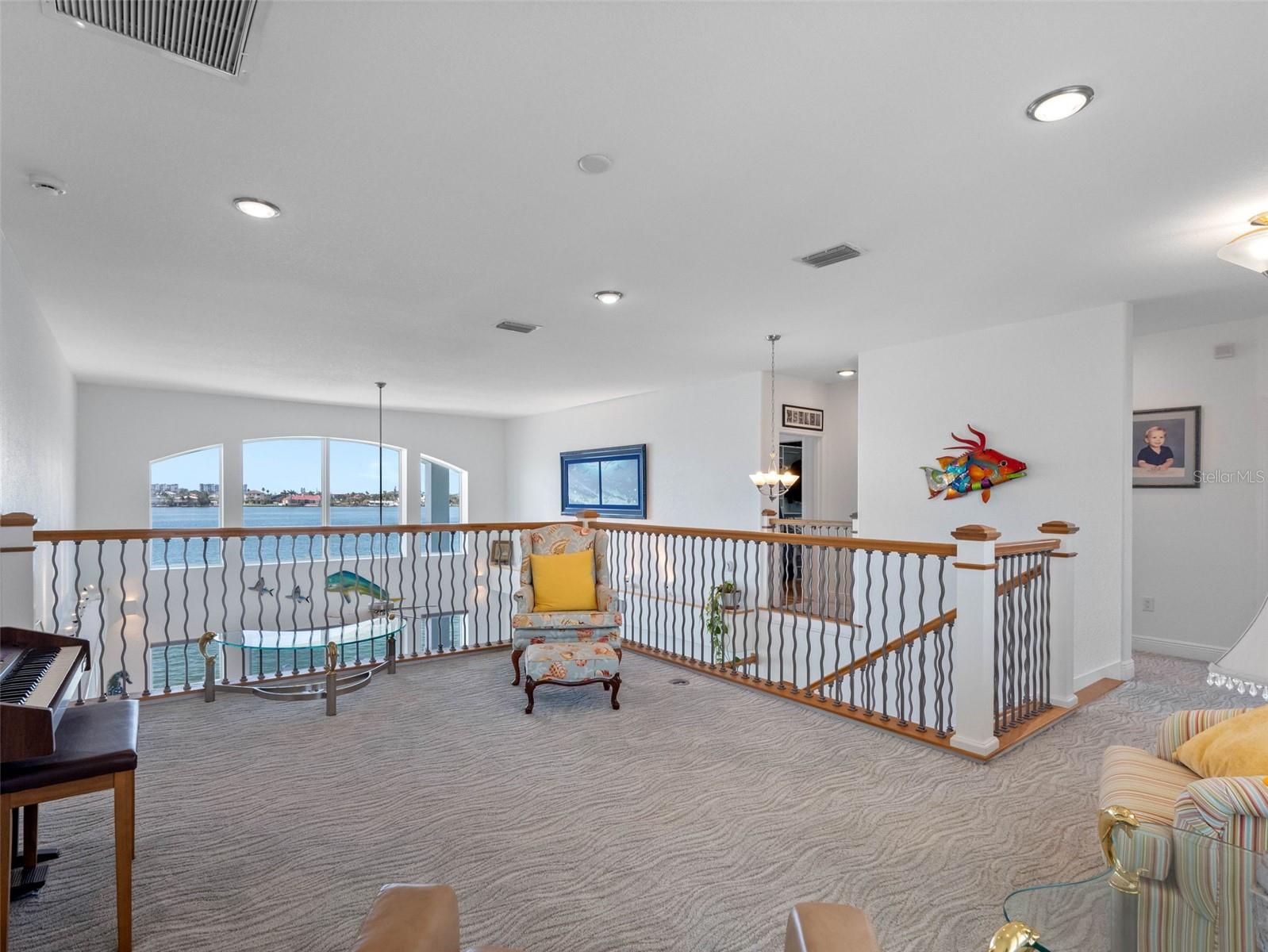 11000 8TH St TREASURE ISLAND, FL 33706