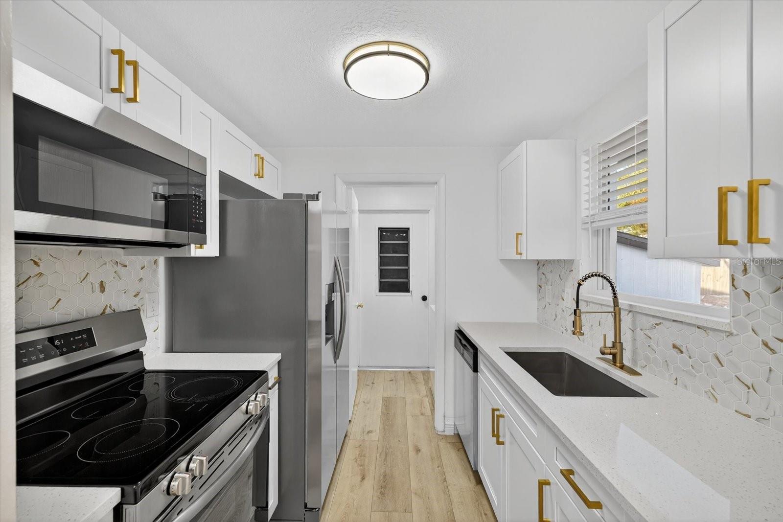 9748 BAYSIDE Ct SPRING HILL, FL 34608