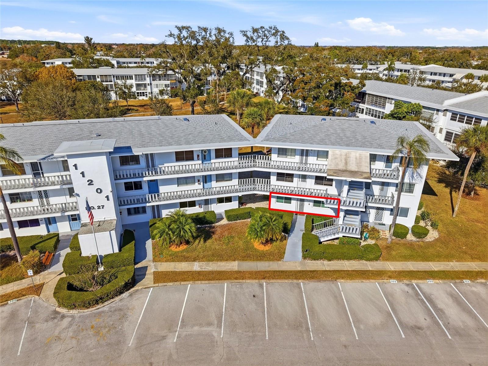 11201 80TH Ave #102 SEMINOLE, FL 33772