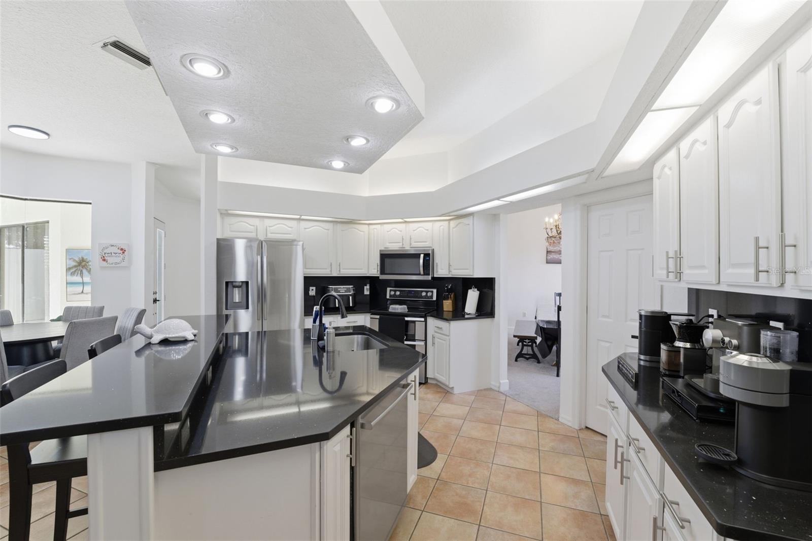 8451 DELTA Ct WEEKI WACHEE, FL 34613