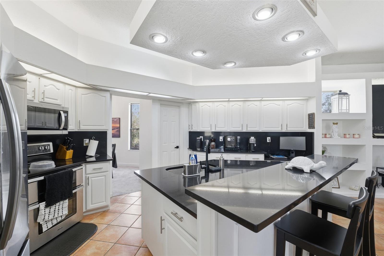 8451 DELTA Ct WEEKI WACHEE, FL 34613