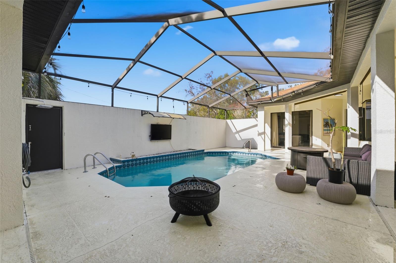 8451 DELTA Ct WEEKI WACHEE, FL 34613