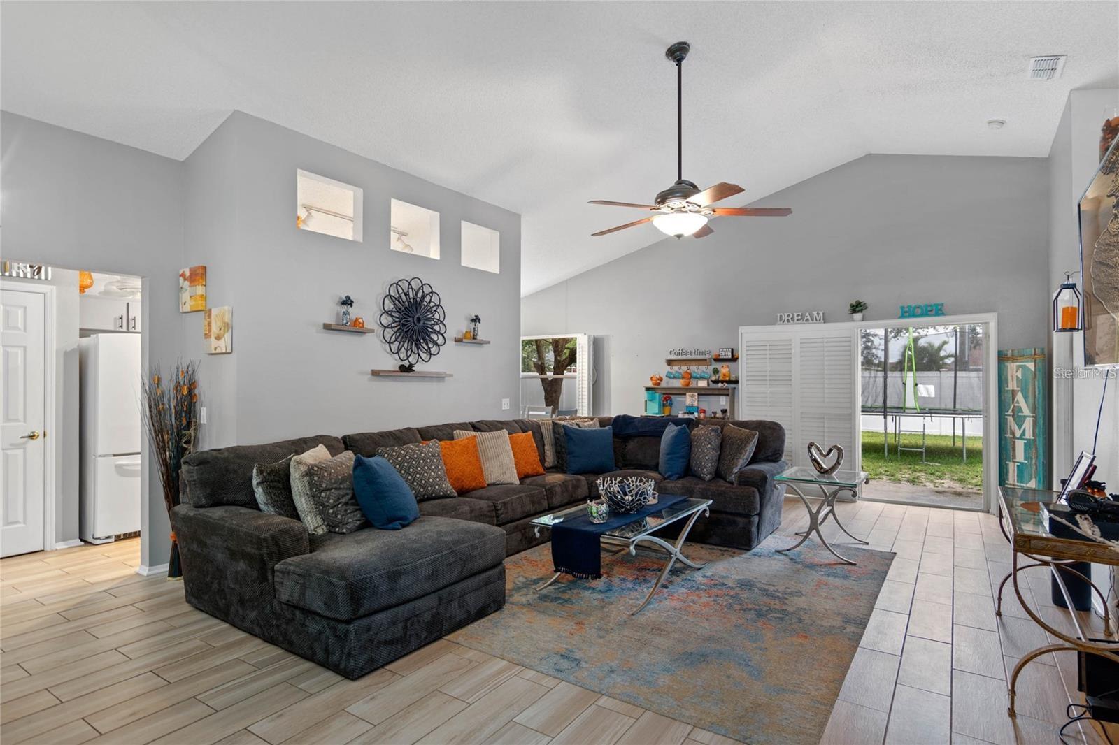 541 HEATHER GLEN Dr WINTER HAVEN, FL 33884