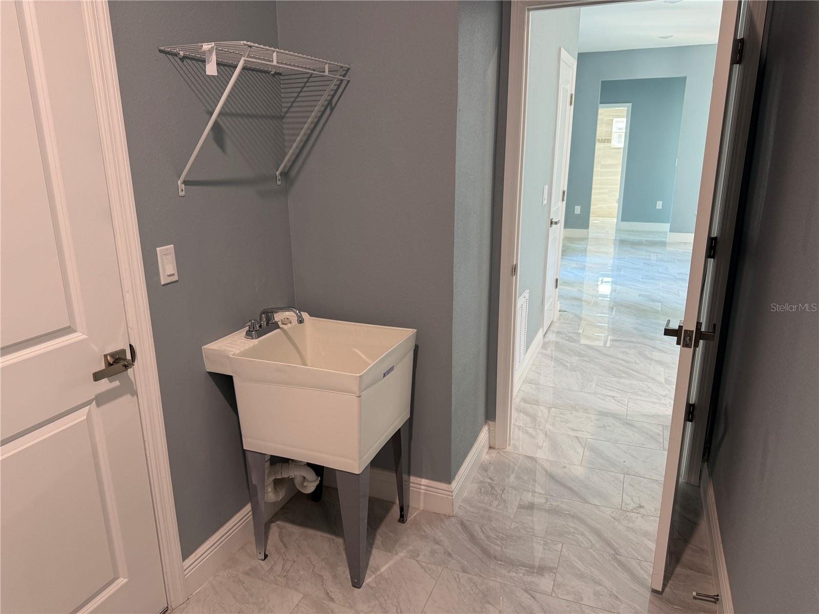 463 MARTIGUES Dr KISSIMMEE, FL 34759