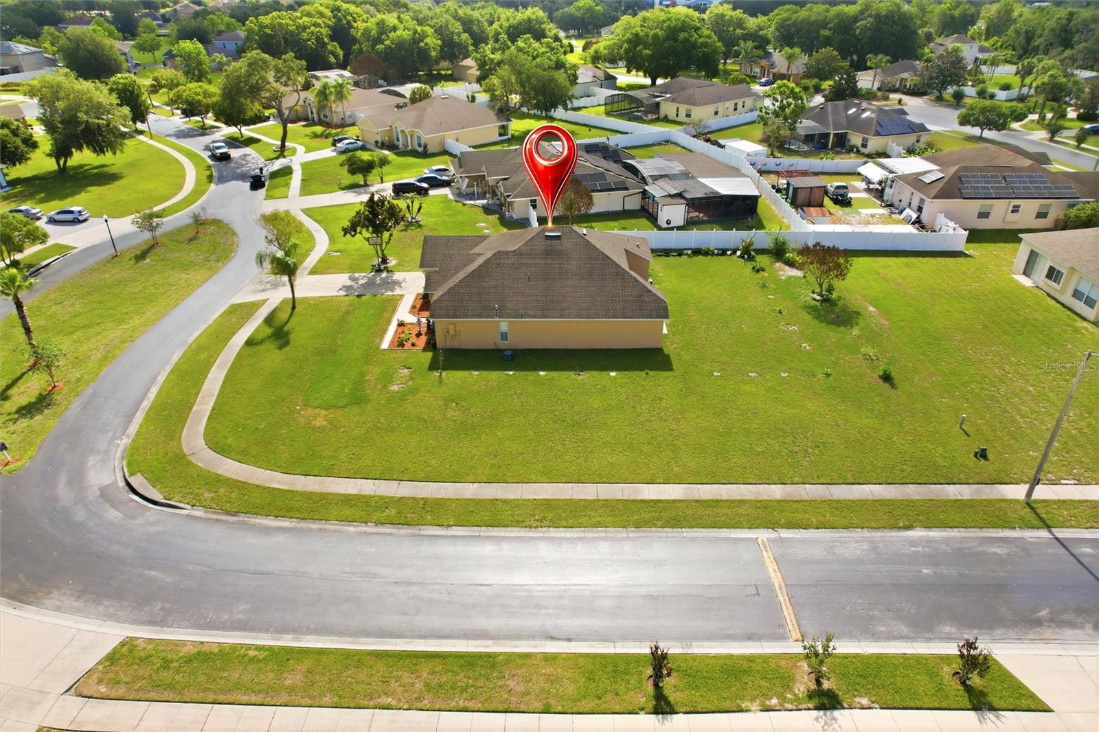 3535 BEAU CHENE Dr KISSIMMEE, FL 34746