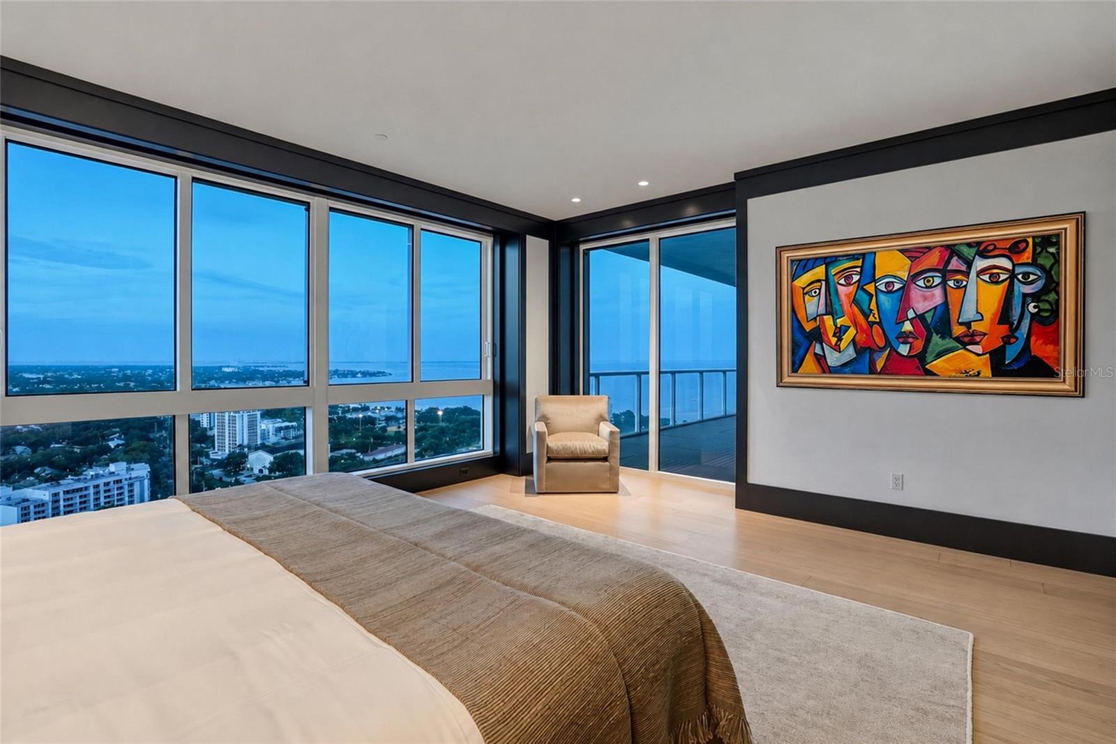 400 Bch Dr #2605 ST PETERSBURG, FL 33701