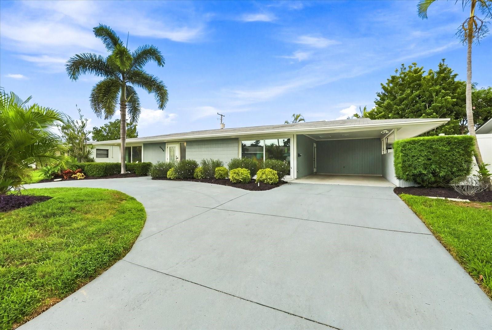 5188 40TH St ST PETERSBURG, FL 33711