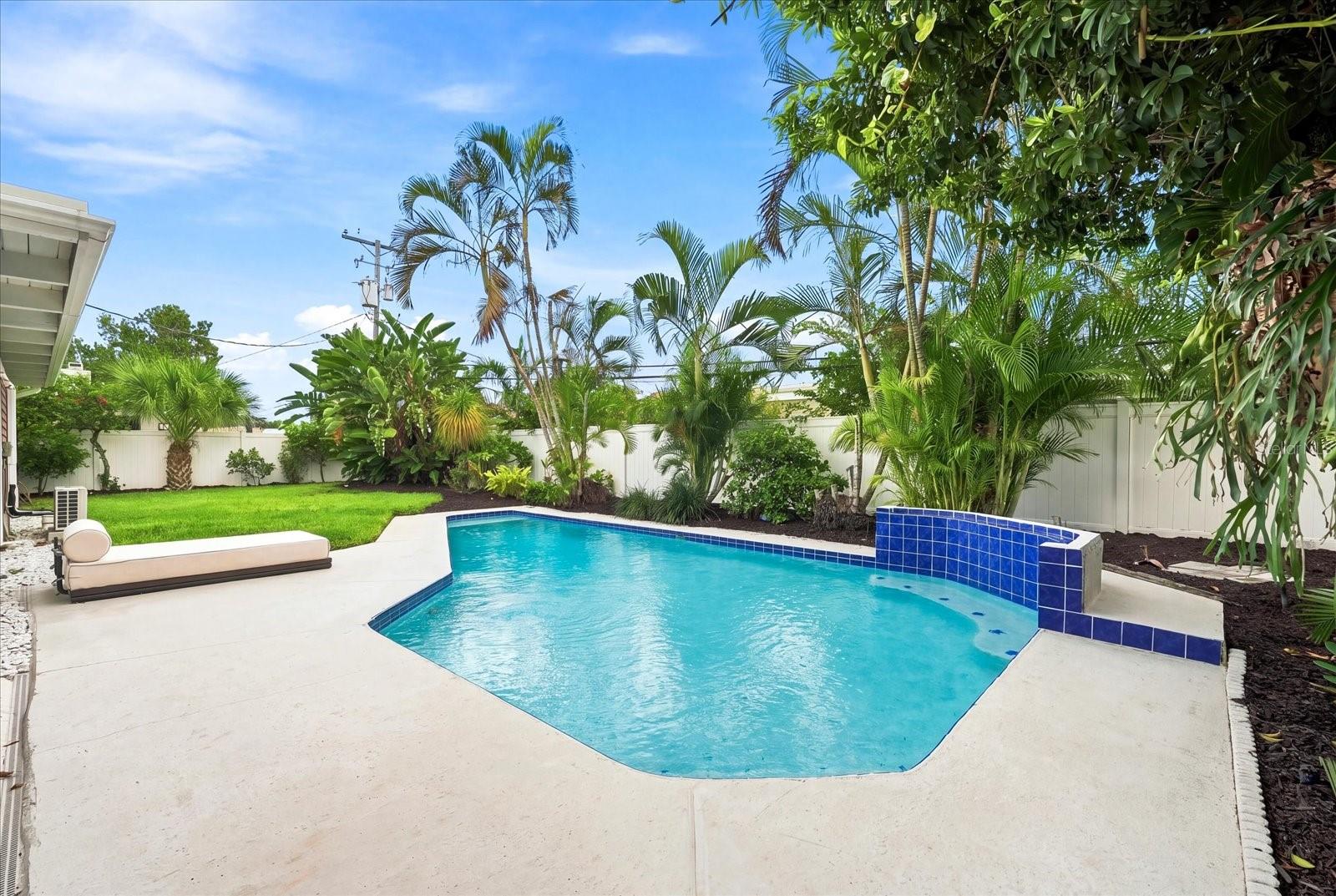 5188 40TH St ST PETERSBURG, FL 33711