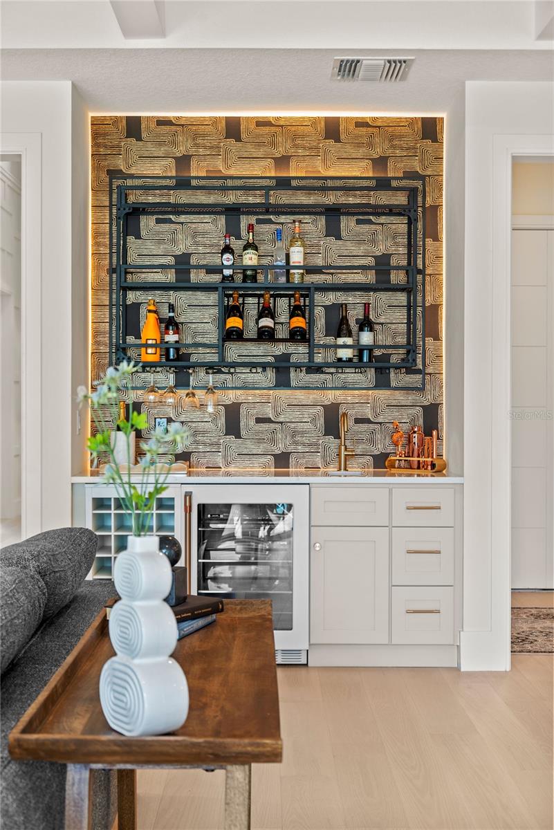 1620 S EOLA Dr ORLANDO, FL 32806