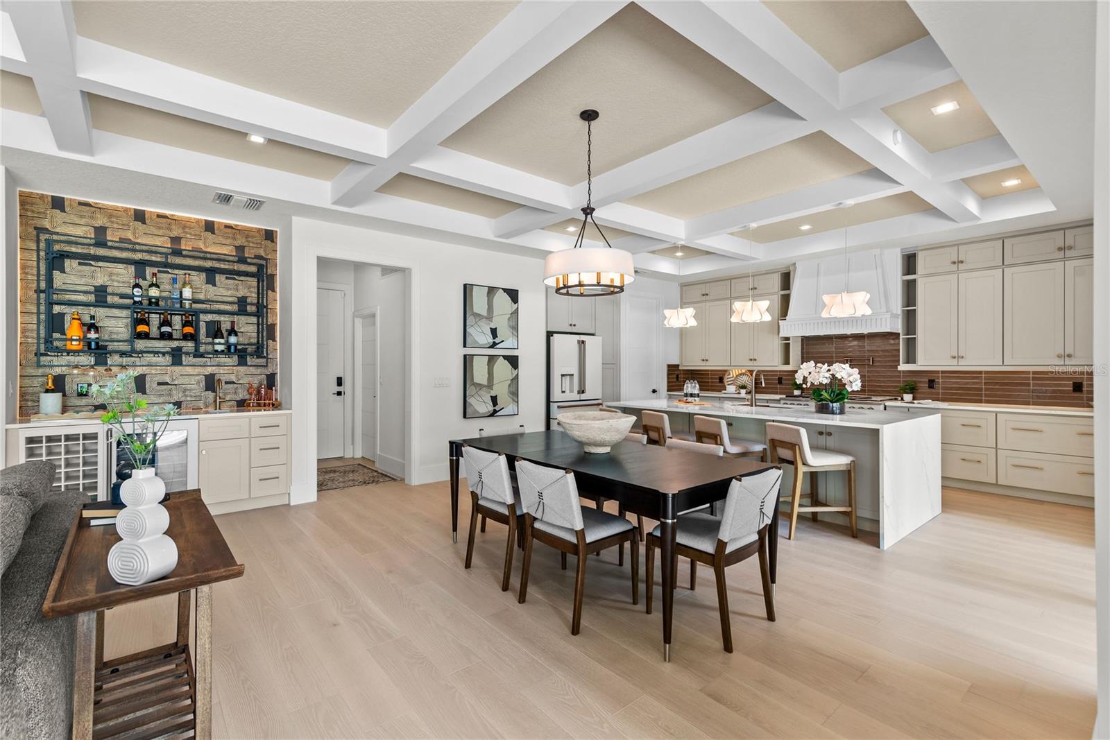 1620 S EOLA Dr ORLANDO, FL 32806