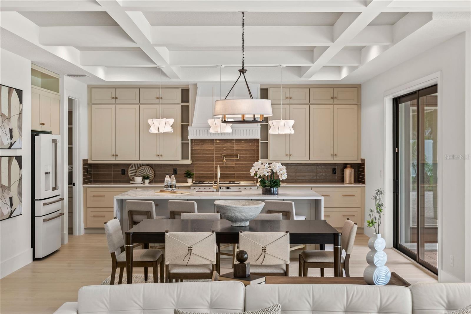 1620 S EOLA Dr ORLANDO, FL 32806