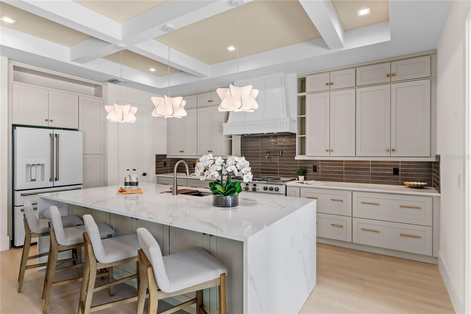 1620 S EOLA Dr ORLANDO, FL 32806