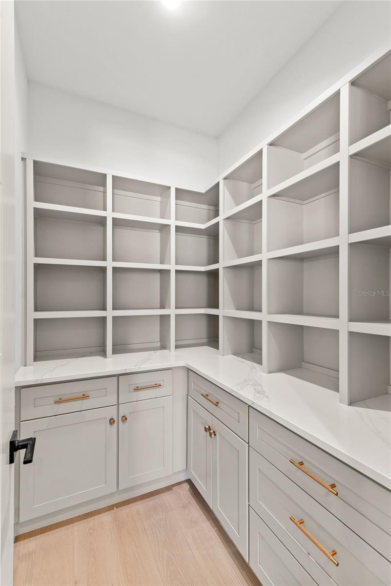 1620 S EOLA Dr ORLANDO, FL 32806