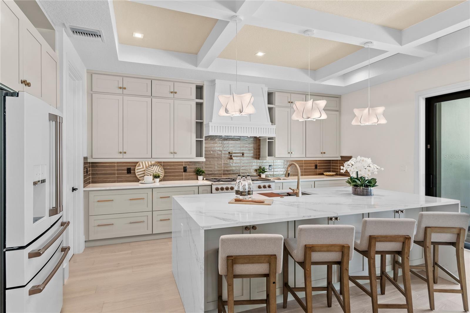 1620 S EOLA Dr ORLANDO, FL 32806