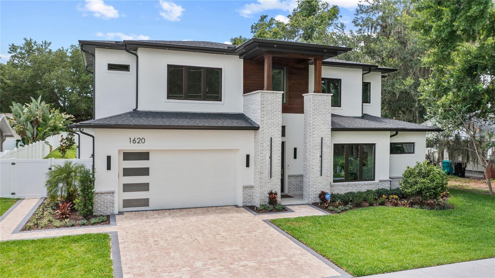 1620 S EOLA Dr ORLANDO, FL 32806