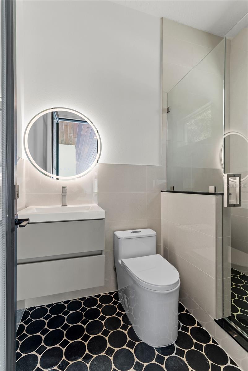 1620 S EOLA Dr ORLANDO, FL 32806