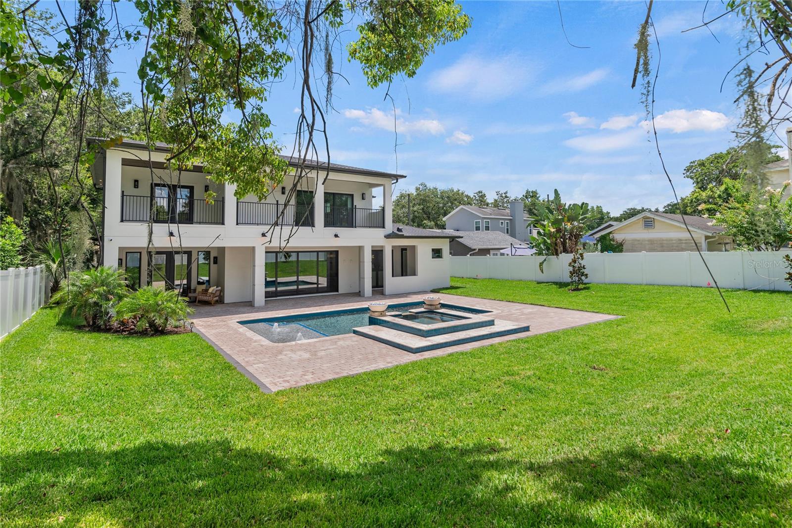 1620 S EOLA Dr ORLANDO, FL 32806