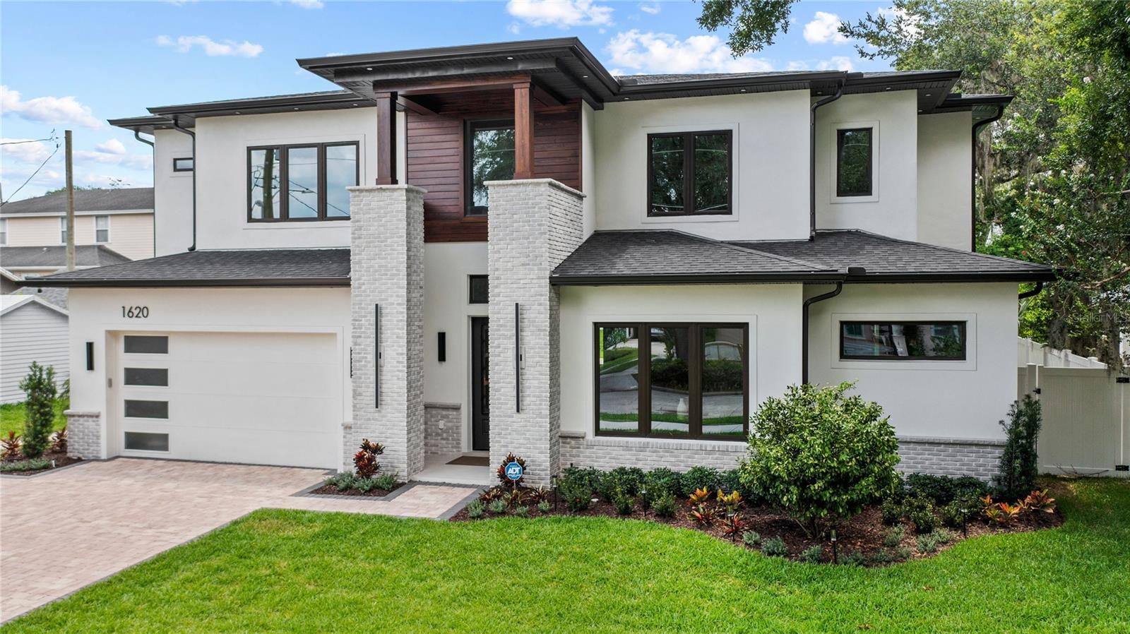 1620 S EOLA Dr ORLANDO, FL 32806