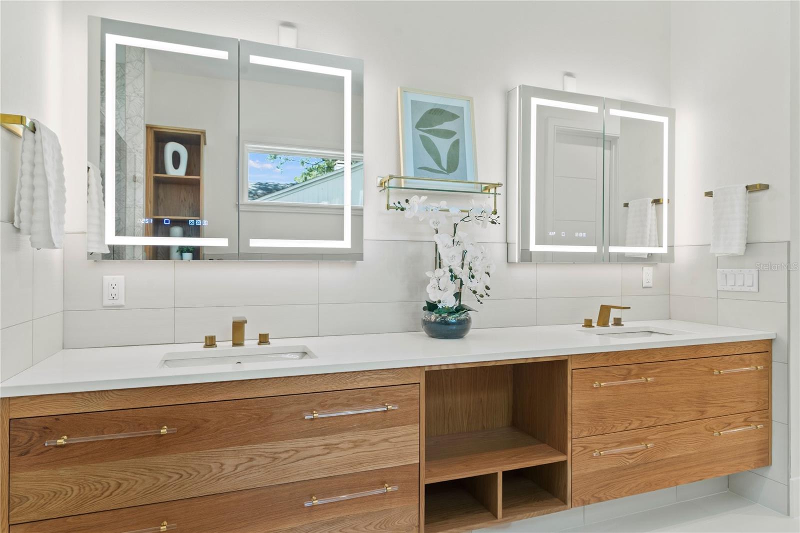 1620 S EOLA Dr ORLANDO, FL 32806