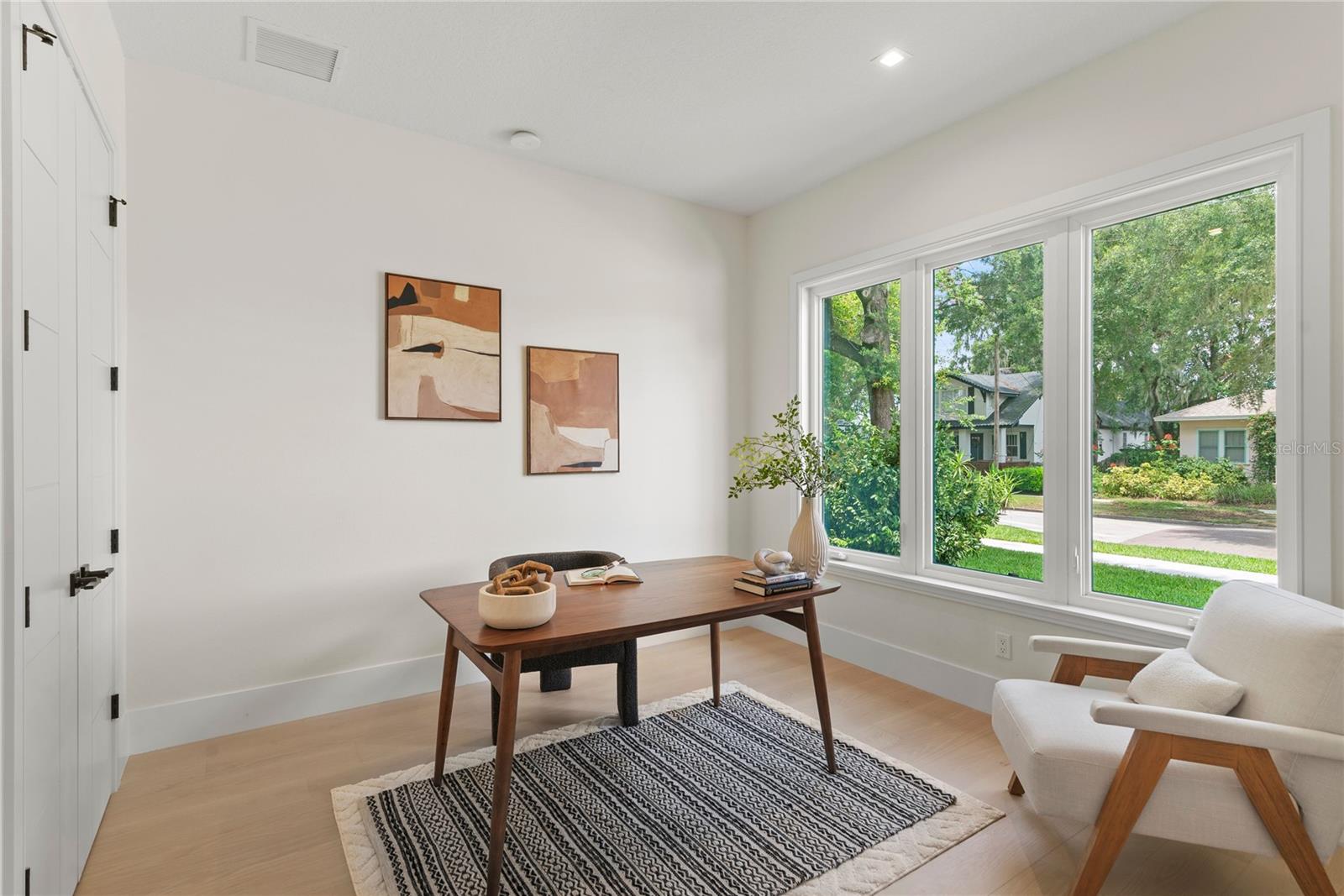 1620 S EOLA Dr ORLANDO, FL 32806