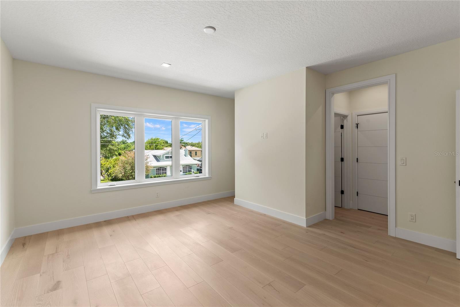 1620 S EOLA Dr ORLANDO, FL 32806