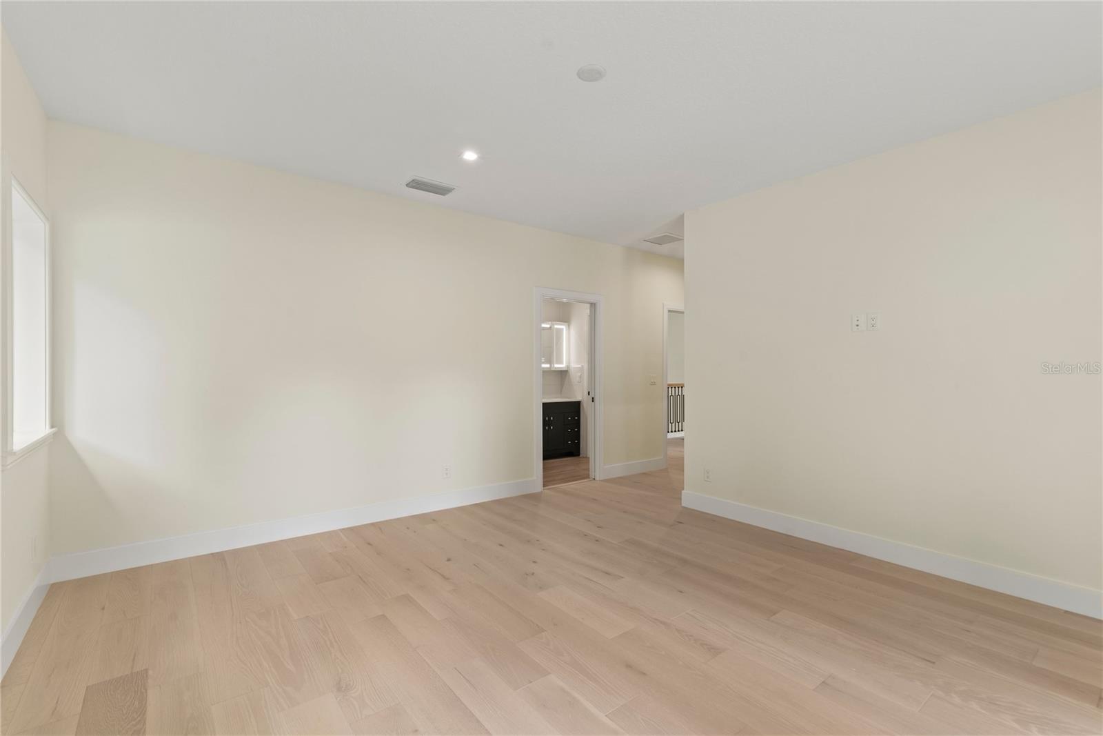 1620 S EOLA Dr ORLANDO, FL 32806