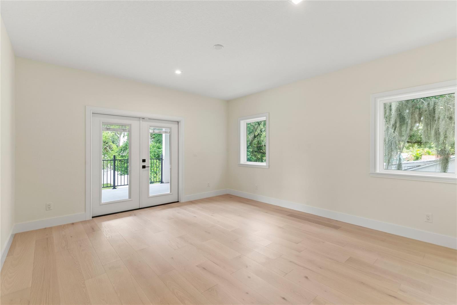 1620 S EOLA Dr ORLANDO, FL 32806