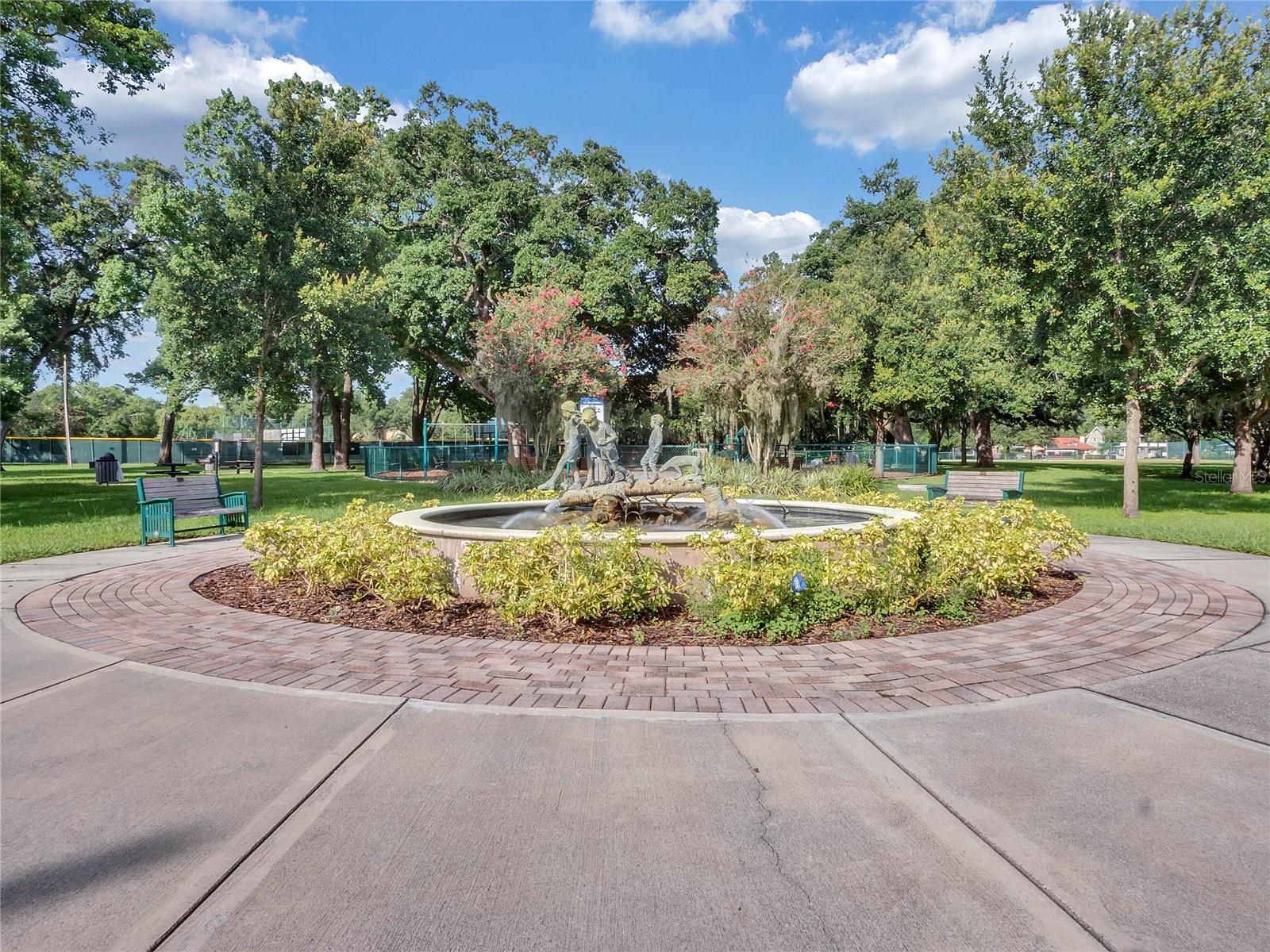 1620 S EOLA Dr ORLANDO, FL 32806