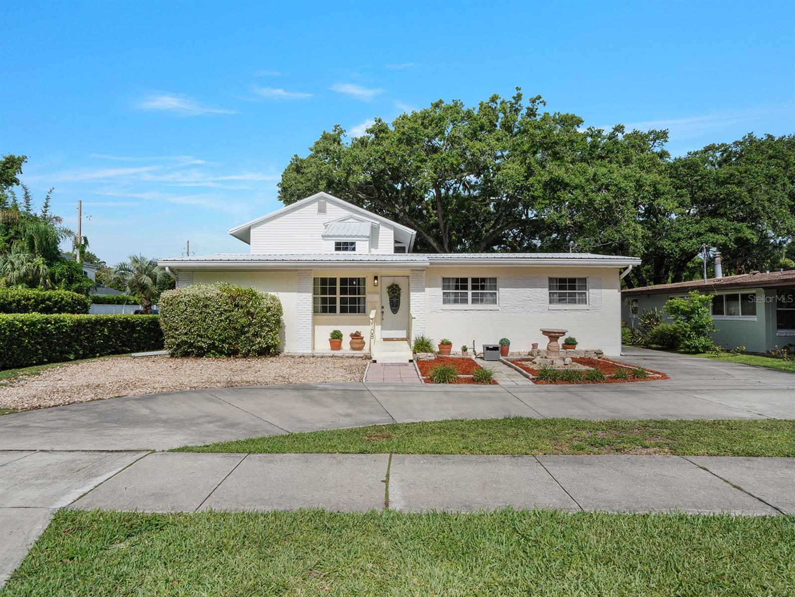 3108 HARRISON Ave
