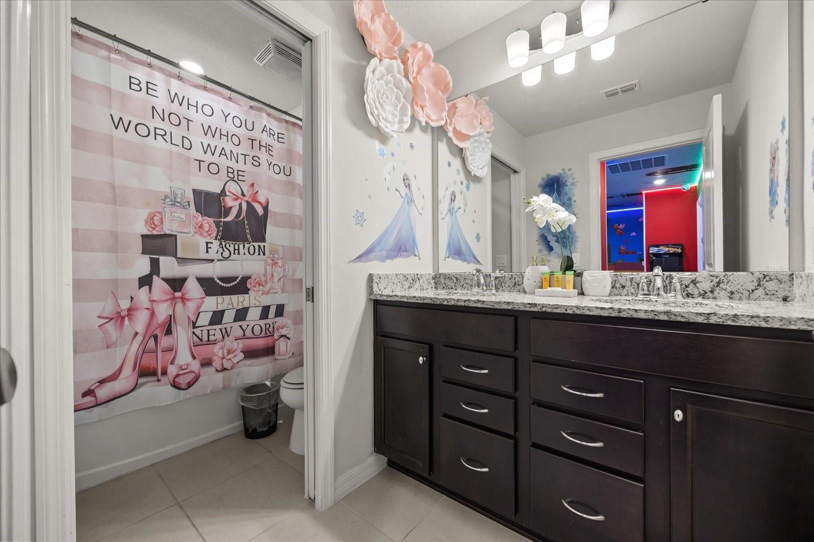 4210 LANA Ave DAVENPORT, FL 33897