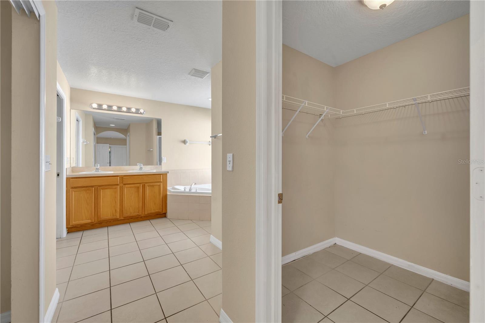 229 MAGICAL Way KISSIMMEE, FL 34744