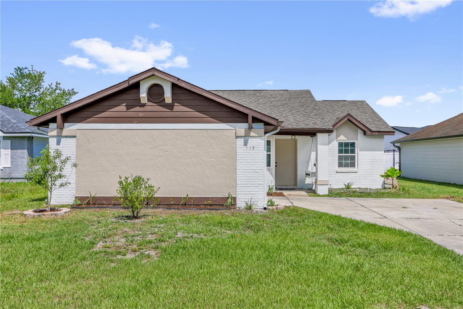 115 CORALWOOD Cir KISSIMMEE, FL 34743