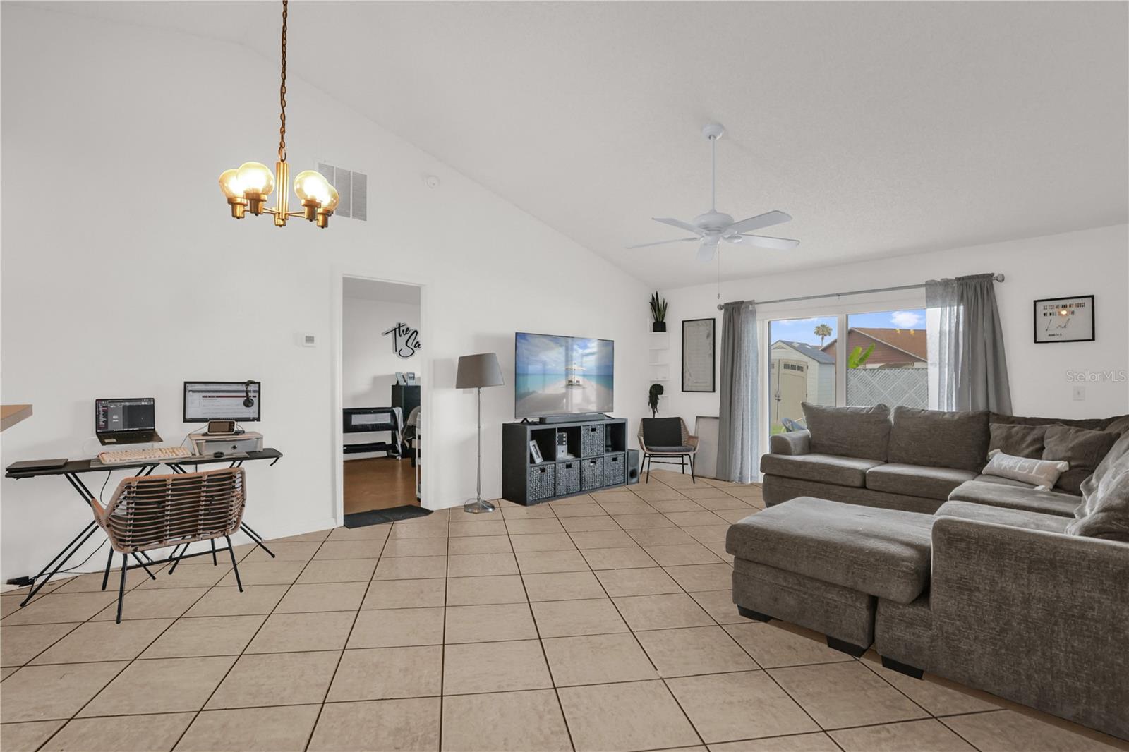 115 CORALWOOD Cir KISSIMMEE, FL 34743