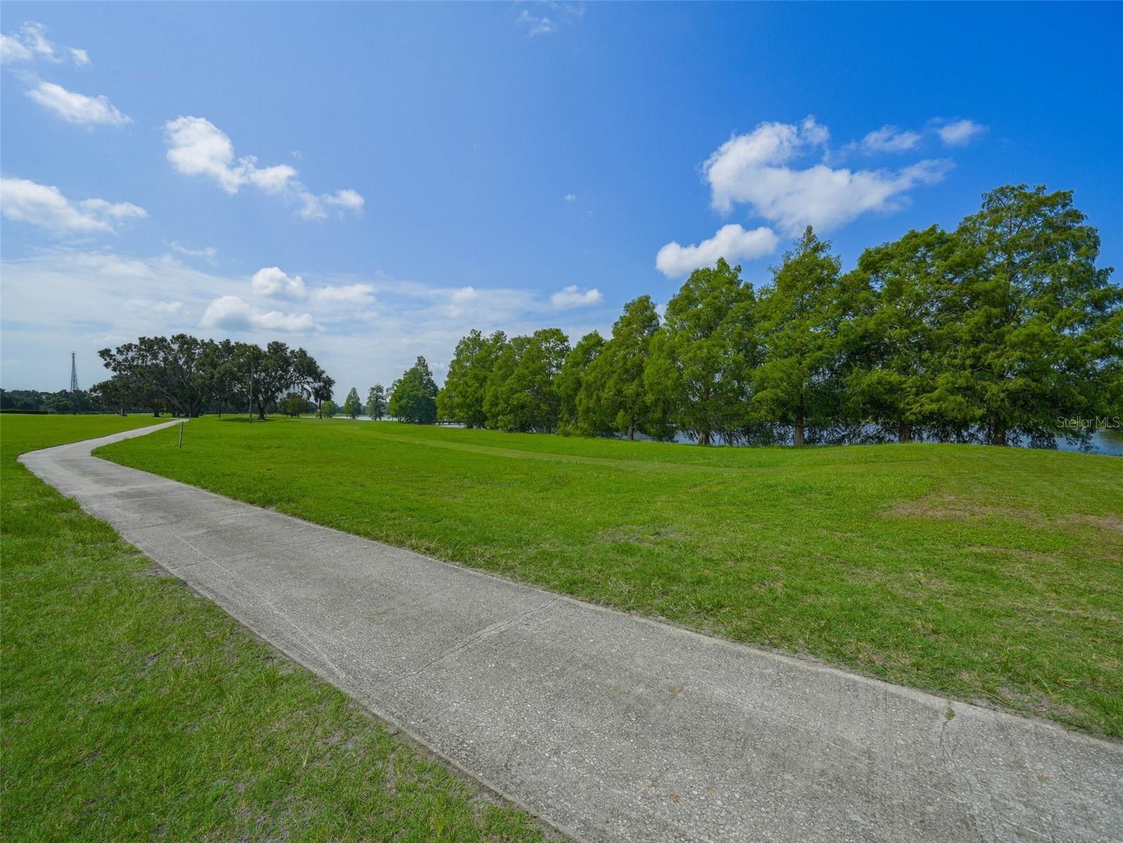 802 ALTHEA Dr INDIAN LAKE ESTATES, FL 33855