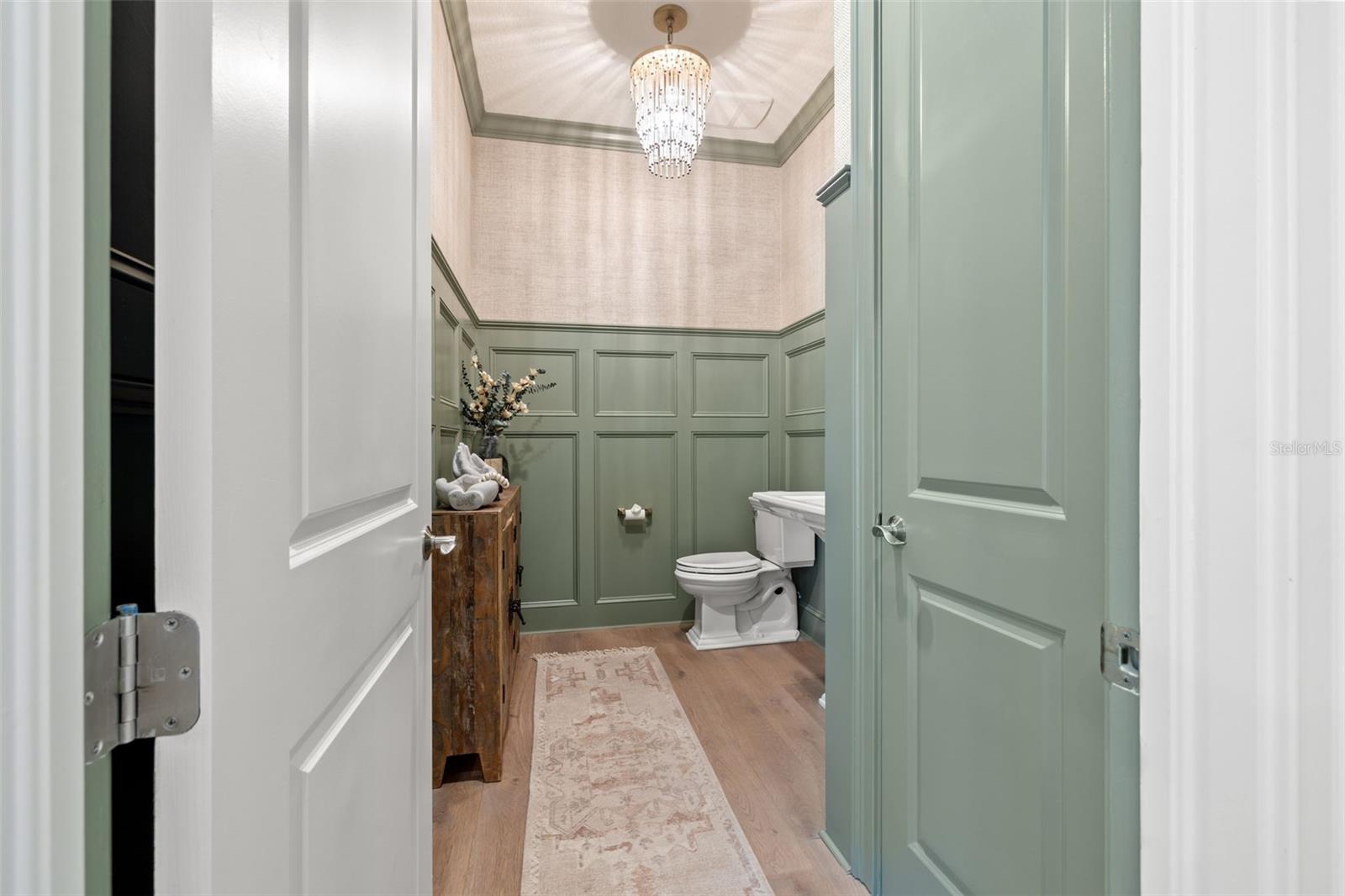 1210 MONTEREY Blvd ST PETERSBURG, FL 33704