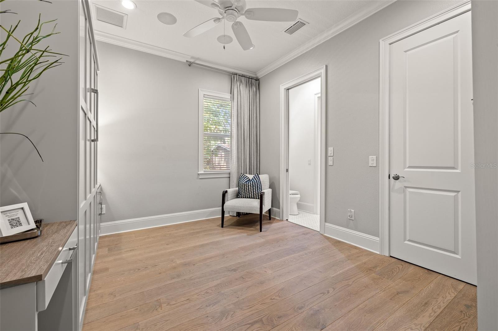 1210 MONTEREY Blvd ST PETERSBURG, FL 33704