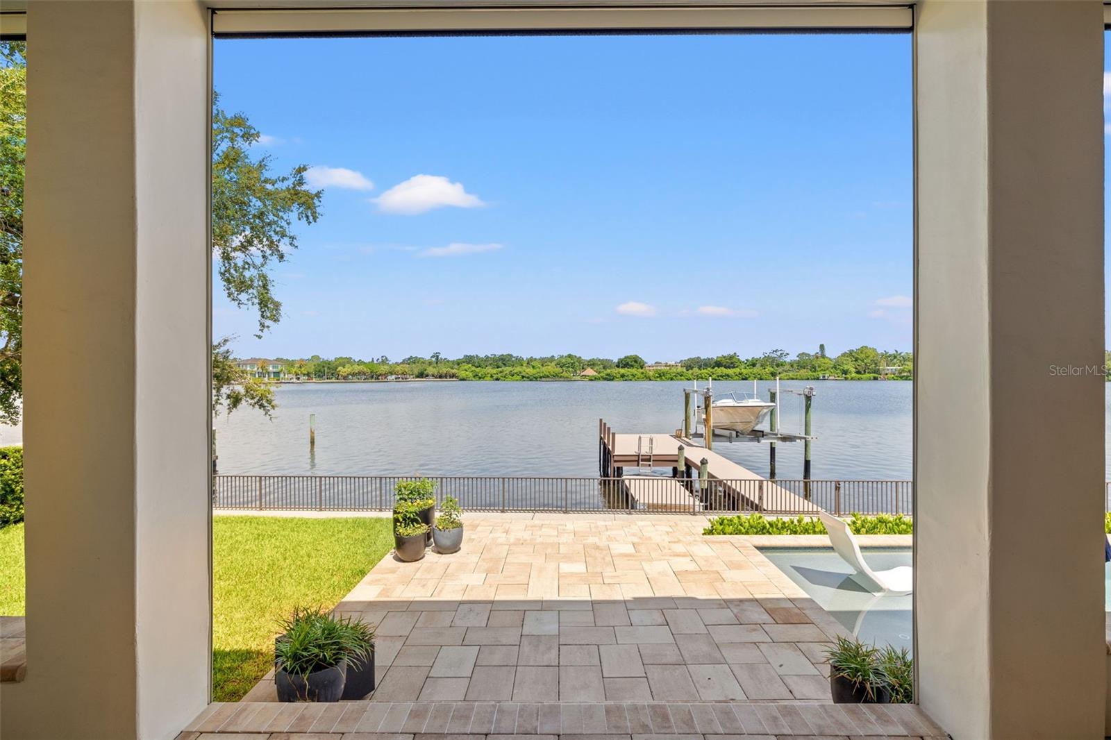 1210 MONTEREY Blvd ST PETERSBURG, FL 33704