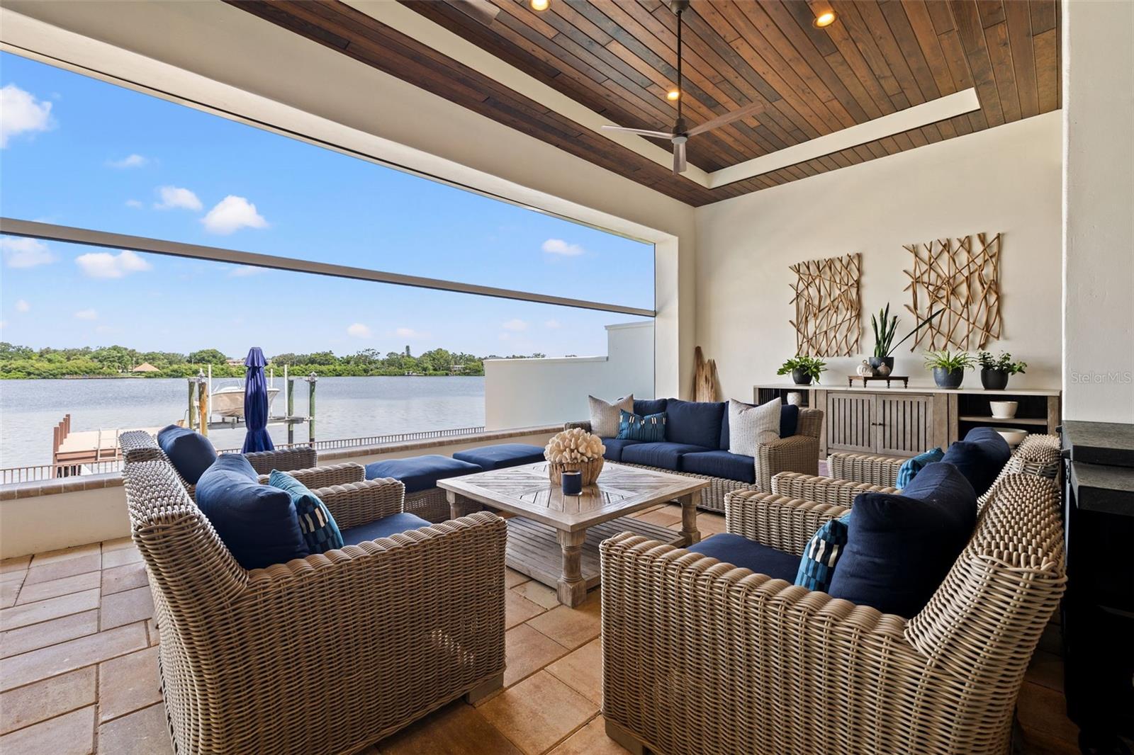 1210 MONTEREY Blvd ST PETERSBURG, FL 33704