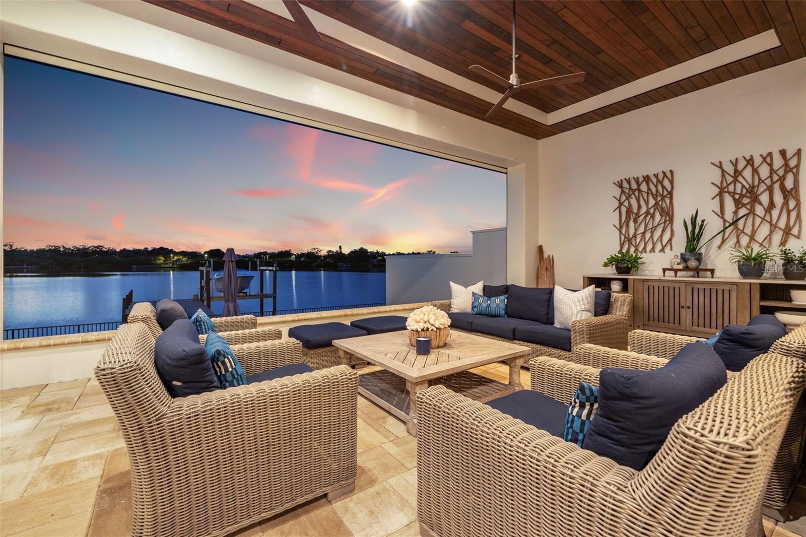 1210 MONTEREY Blvd ST PETERSBURG, FL 33704