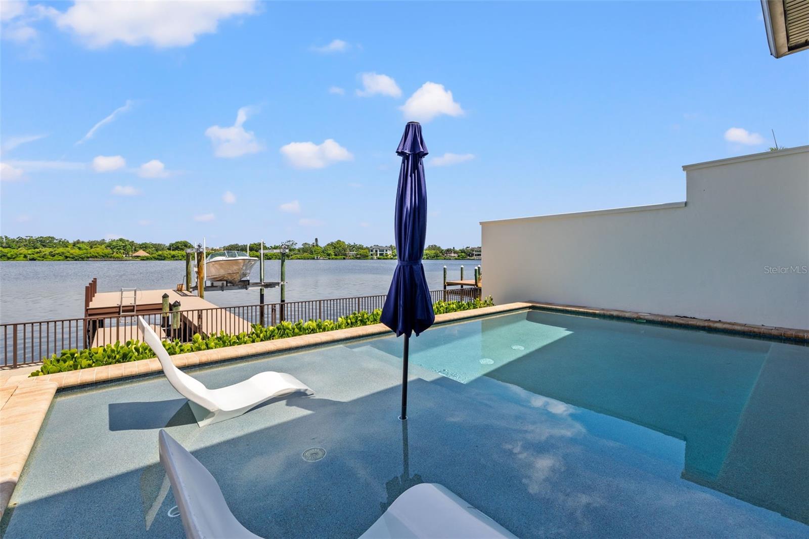 1210 MONTEREY Blvd ST PETERSBURG, FL 33704