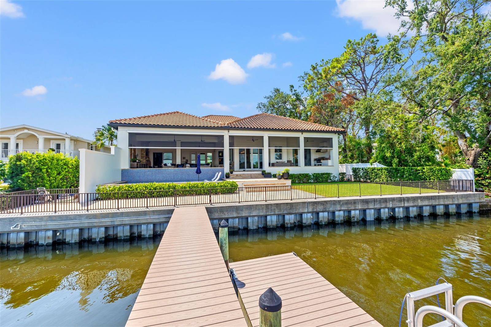 1210 MONTEREY Blvd ST PETERSBURG, FL 33704