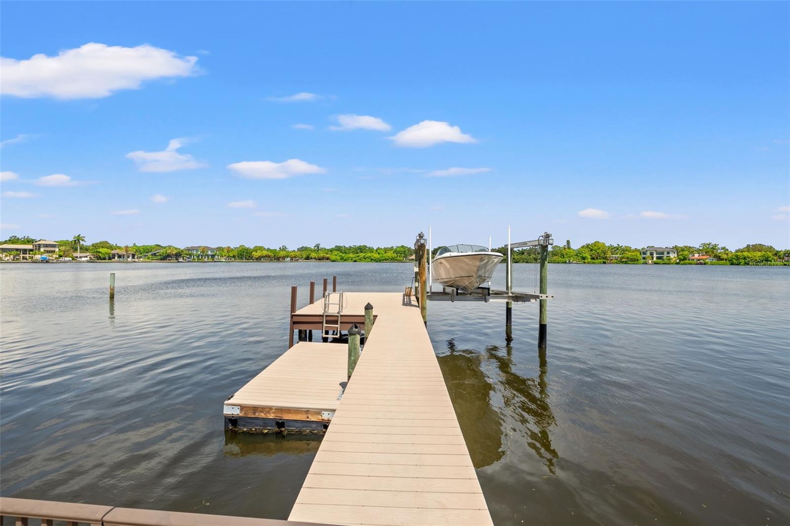 1210 MONTEREY Blvd ST PETERSBURG, FL 33704