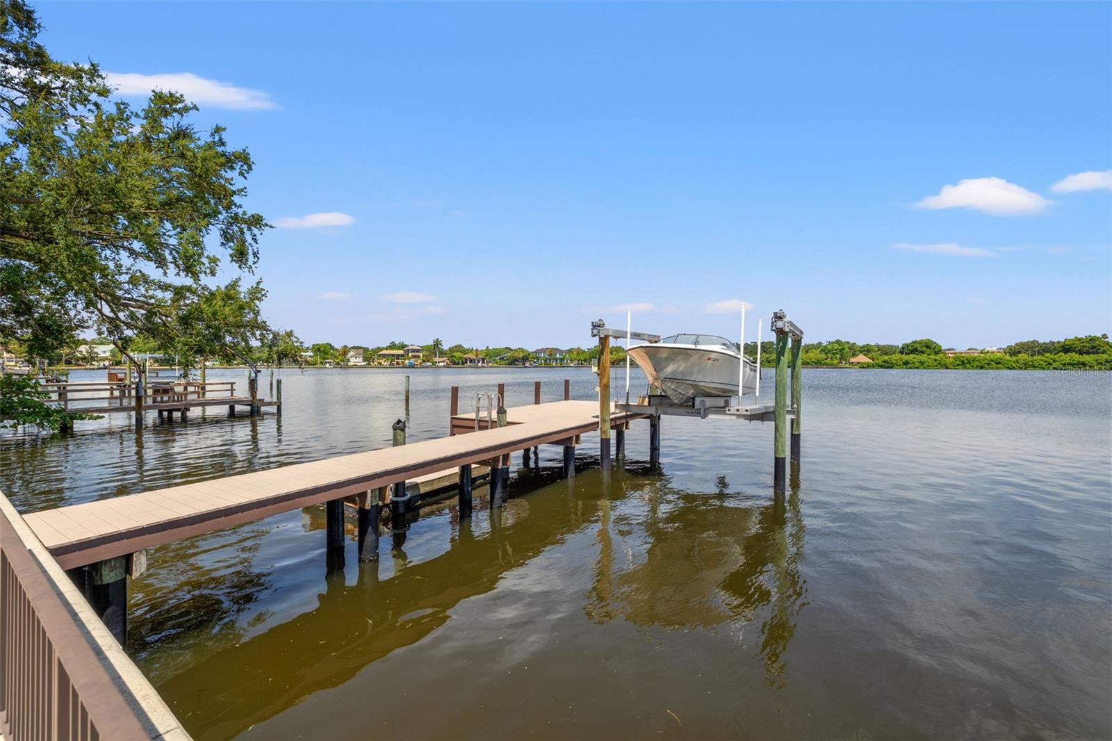 1210 MONTEREY Blvd ST PETERSBURG, FL 33704